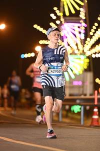 BIB: 0050, 42950
                            <button type="button" onclick="openModal(23198082)" class="btn btn-primary btn-sm float-right btn-popup" data-toggle="modal" data-target=".modal-high-quality">
                        <i class="fas fa-shopping-cart"></i> Add to Cart
                    </button>
                                            <button type="button" onclick="isThisMe(23198082, true)" class="btn btn-success btn-sm float-right btn-popup btn-isme hidden" data-toggle="tooltip" data-placement="bottom" title="นี่คือรูปของคุณใช่ไหม คลิกที่นี่เพื่อเอาเข้าอัลบั้ม">
                        <i class="fas fa-plus"></i> Add to album
                    </button>
                    <button type="button" onclick="isThisMe(23198082, false)" class="btn btn-warning btn-sm float-right btn-popup btn-isnotme hidden">
                        <i class="fas fa-ban"></i> Remove from album
                    </button>